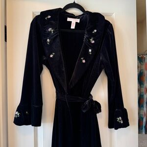 listing-status-banner